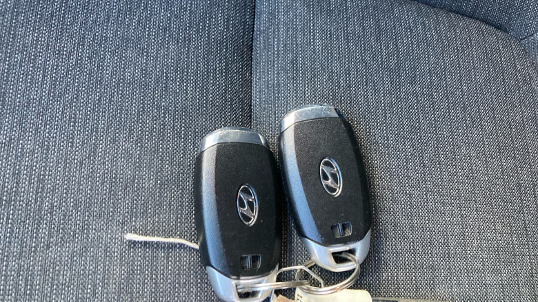 Hyundai KONA 100kW Premium 39kWh 5dr Auto Electric Hatchback